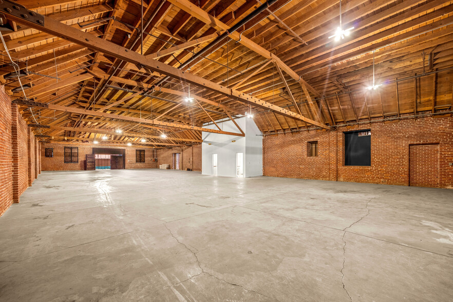 Primary Photo Of 3837-3841 Broadway Pl, Los Angeles Warehouse For Lease