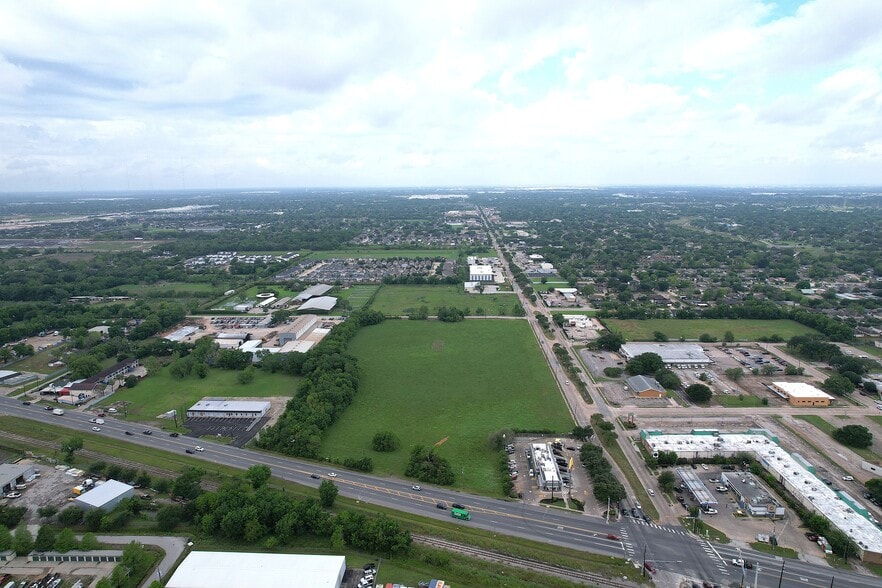 More Photos Of 0 Ambrose St, Houston Land For Sale