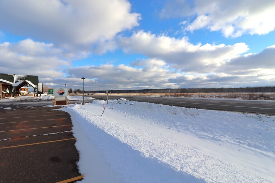 More Photos Of 30580 Hwy 2, Ashland General Retail For Lease