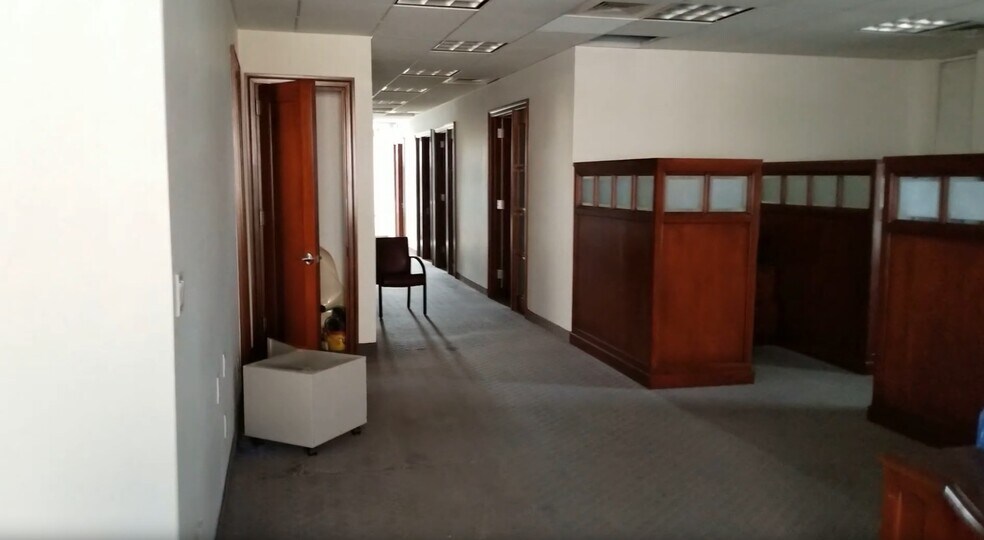 More Photos Of 189-10 Hillside Ave, Hollis Medical For Sale