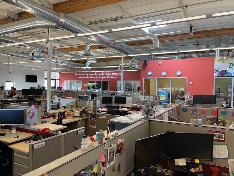 More Photos Of 325-345 Westridge Dr, Watsonville Light Manufacturing For Sale