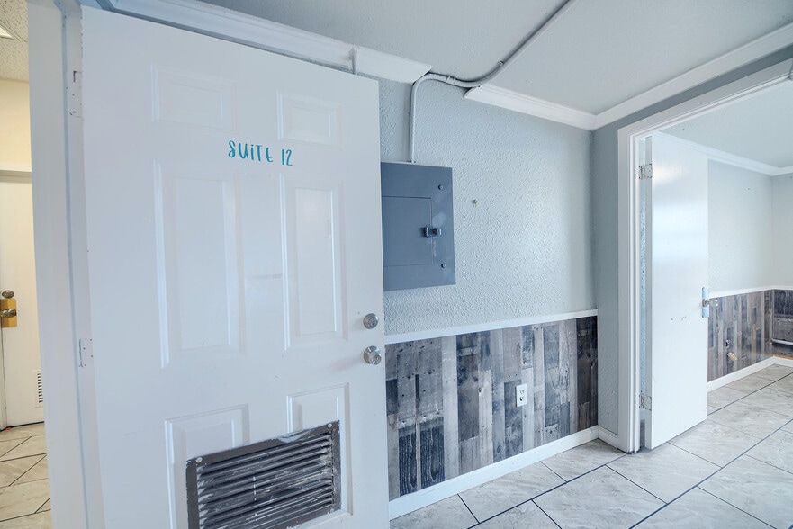 More Photos Of 33 E Magnolia St, Stockton Office For Lease