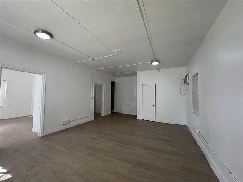 More Photos Of 1417 W 11th St, Los Angeles Office Residential For Lease