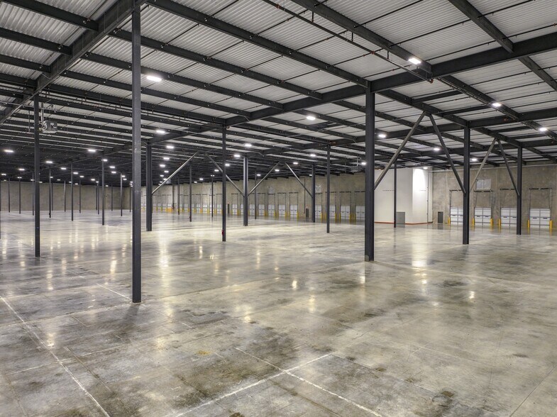 More Photos Of 2801 N State Highway 78, Wylie Warehouse For Lease