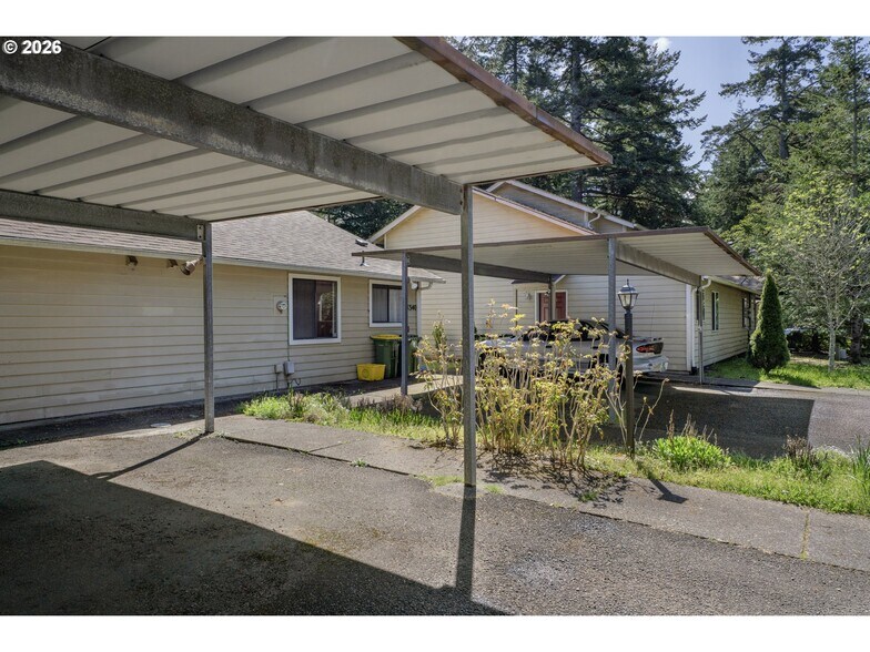 More Photos Of 1310-1390 Spruce St, Florence Apartments For Sale