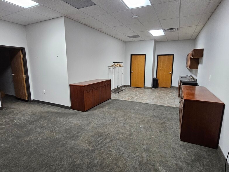More Photos Of 7950-7994 N Lilley Rd, Canton Township Light Distribution For Sale