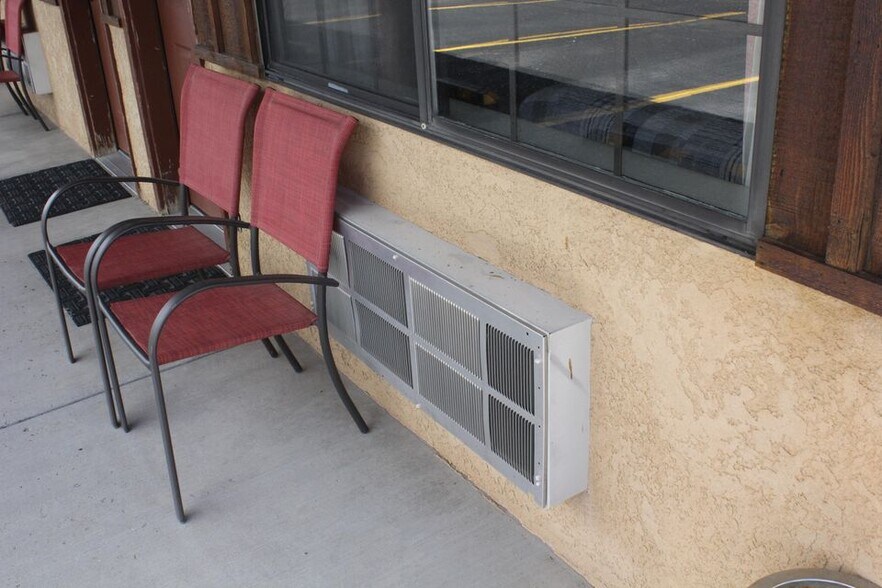 More Photos Of 339 S Highway 89, Circleville Hotel For Sale