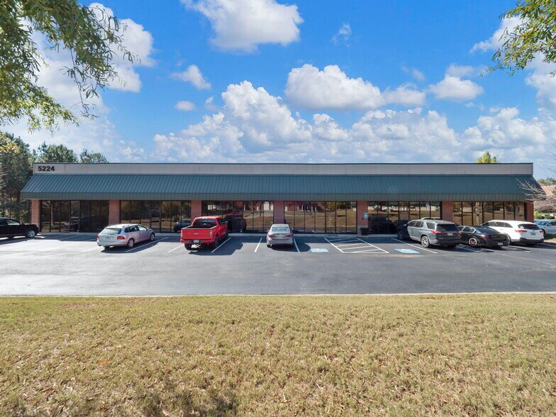 More Photos Of 5224 Palmero Ct, Buford Flex For Sale