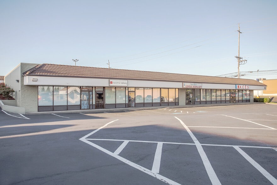 More Photos Of 3630 S Cedar St, Tacoma Unknown For Lease