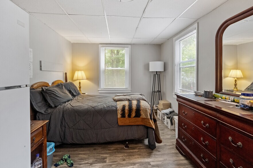 More Photos Of 700 Glascock St, Raleigh Apartments For Sale