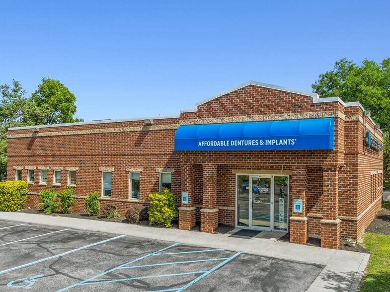 Primary Photo Of 6411 River Crossings Dr, Sylvania Medical For Sale