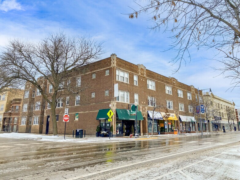 Primary Photo Of 1414-1424 W Devon Ave, Chicago Apartments For Sale
