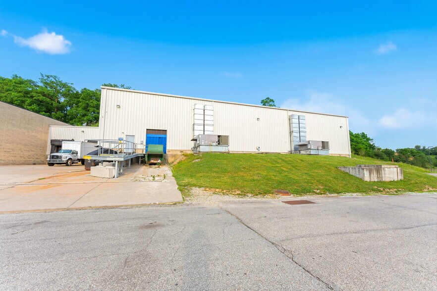 More Photos Of 111 Terence Dr, Pittsburgh Warehouse For Sale