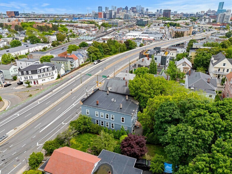 More Photos Of 422 McGrath Hwy, Somerville Apartments For Sale