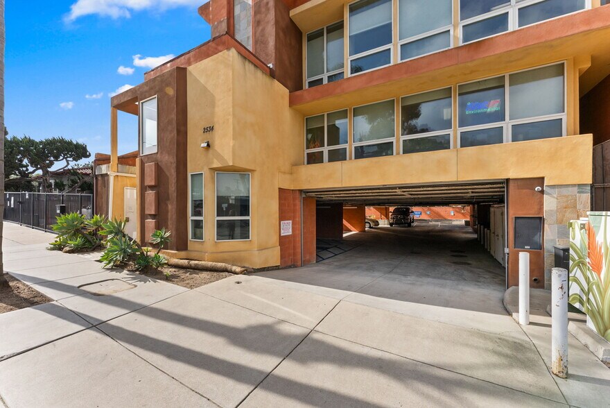 More Photos Of 2534 State St, San Diego Office For Sale