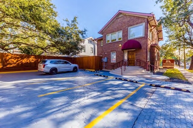 More Photos Of 3718 Mount Vernon St, Houston Office For Lease