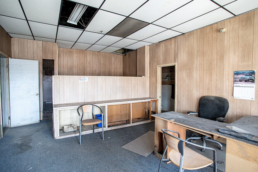 More Photos Of 478-484 S Main St, Fall River Storefront Retail Office For Sale
