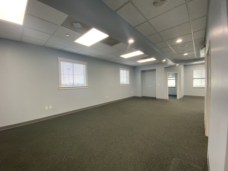 More Photos Of 1010 Kennedy Dr, Key West Medical For Sale