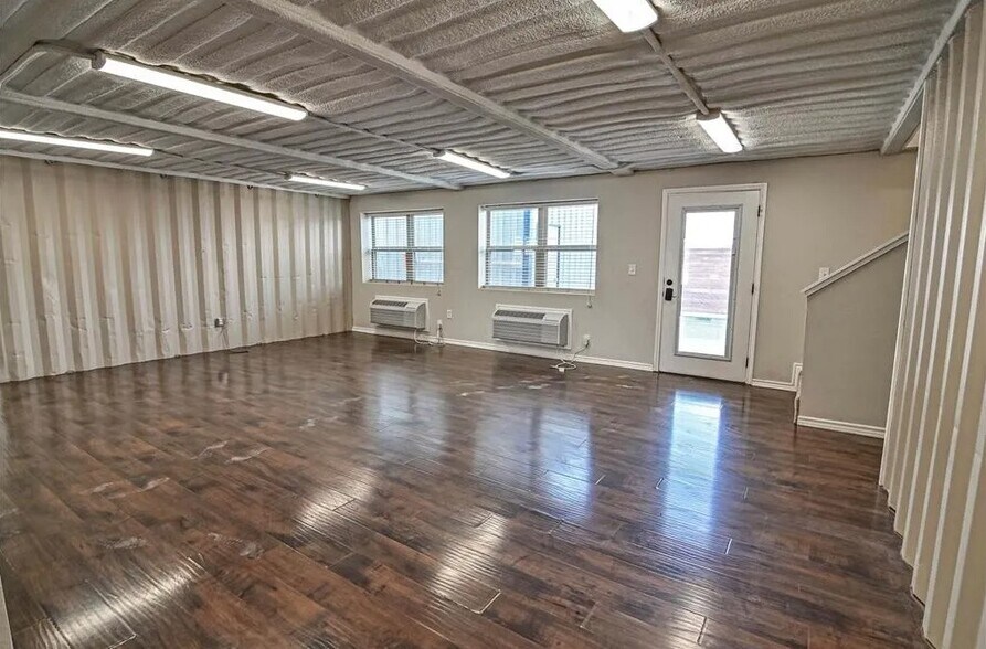More Photos Of 9504 W County Road 60, Midland Warehouse For Sale