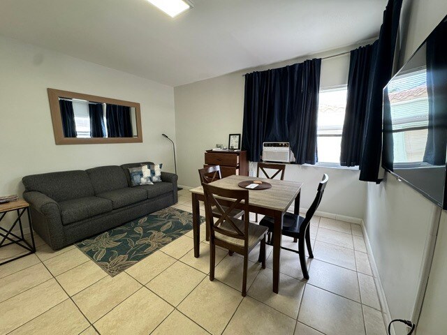 More Photos Of 300 Georgia St, Hollywood Apartments For Sale