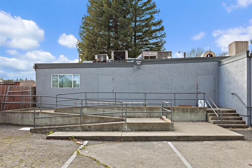 More Photos Of 2154 San Ramon Valley Blvd, San Ramon Restaurant For Sale