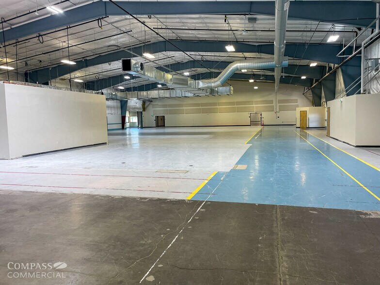 More Photos Of 20730 Brinson Blvd, Bend Industrial For Lease