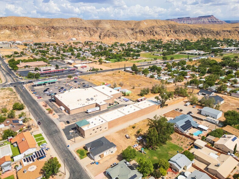 More Photos Of 195 W 500 N, La Verkin Warehouse For Sale