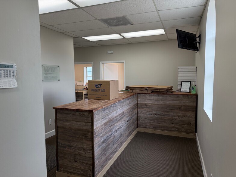 More Photos Of 6255 Rangeline Rd, Theodore Warehouse For Sale