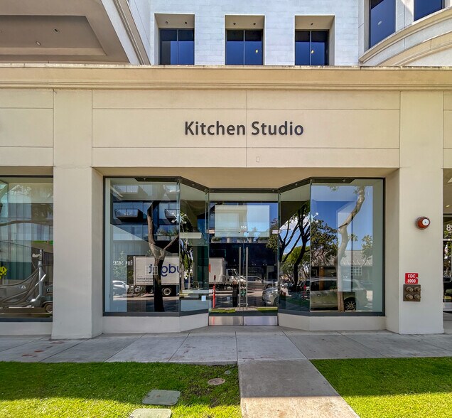 Primary Photo Of 8900-8920 Beverly Blvd, West Hollywood Office For Lease