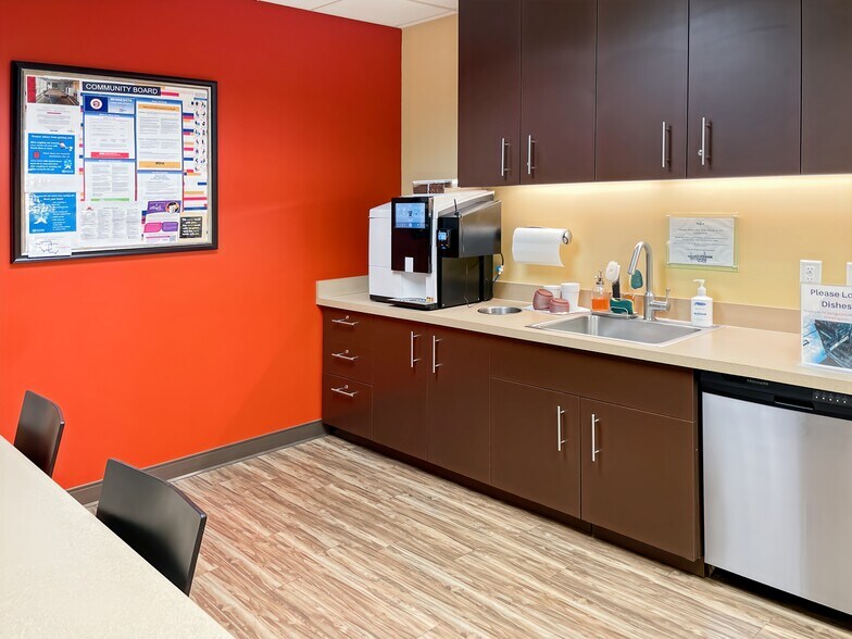 More Photos Of 860 Blue Gentian Rd, Eagan Coworking Space