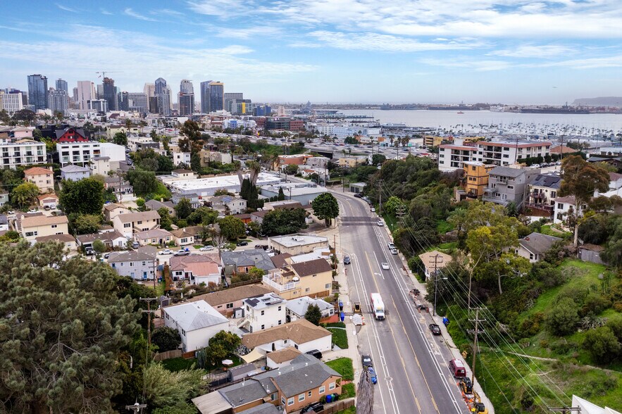 More Photos Of 2689 Reynard Way, San Diego Apartments For Sale