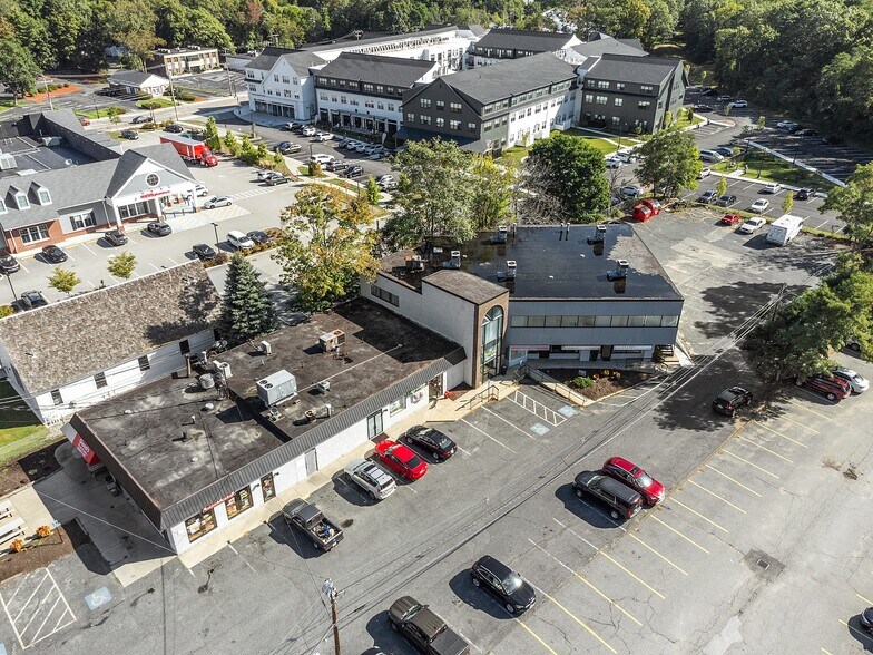 More Photos Of 861 Edgell Rd, Framingham Storefront For Lease