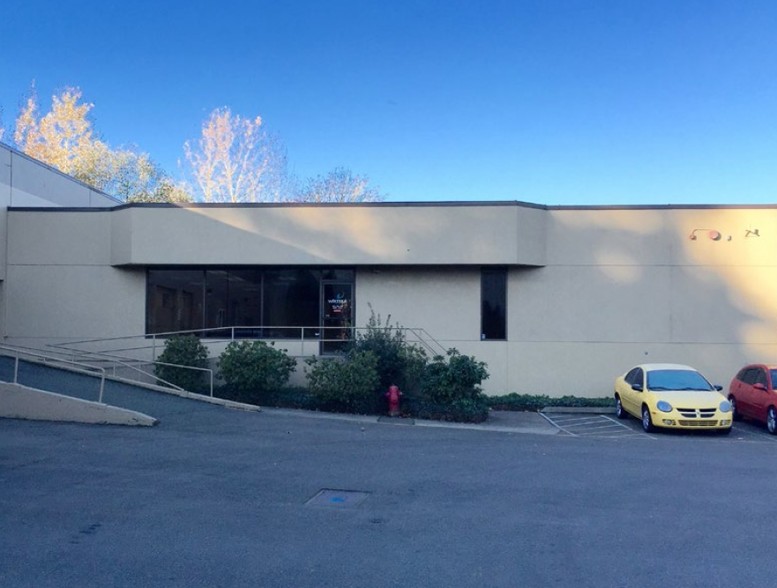 Primary Photo Of 6306 215th St SW, Mountlake Terrace Warehouse For Lease