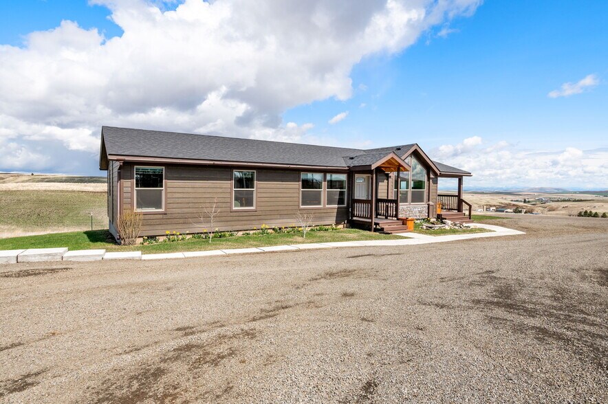 More Photos Of 110 Seubert Heights Dr, Cottonwood Trailer Camper Park For Sale