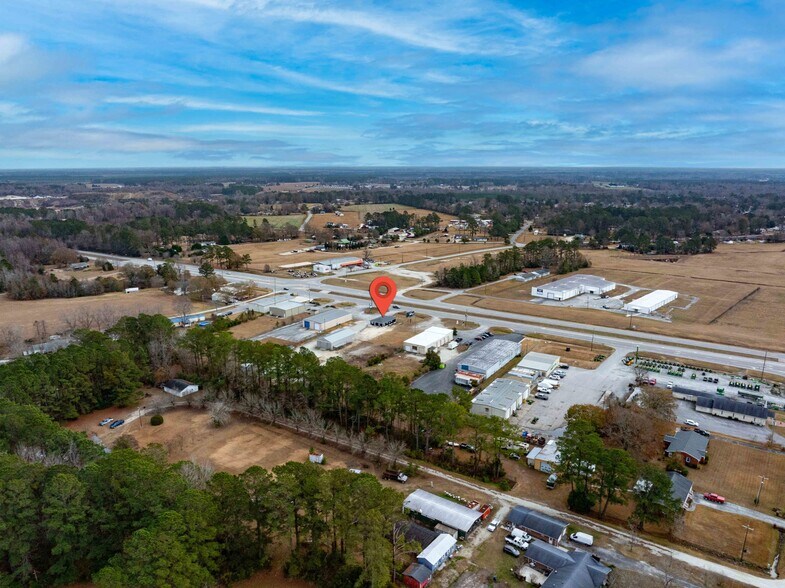 More Photos Of 3261 New Bern Hwy, Jacksonville Light Distribution For Sale