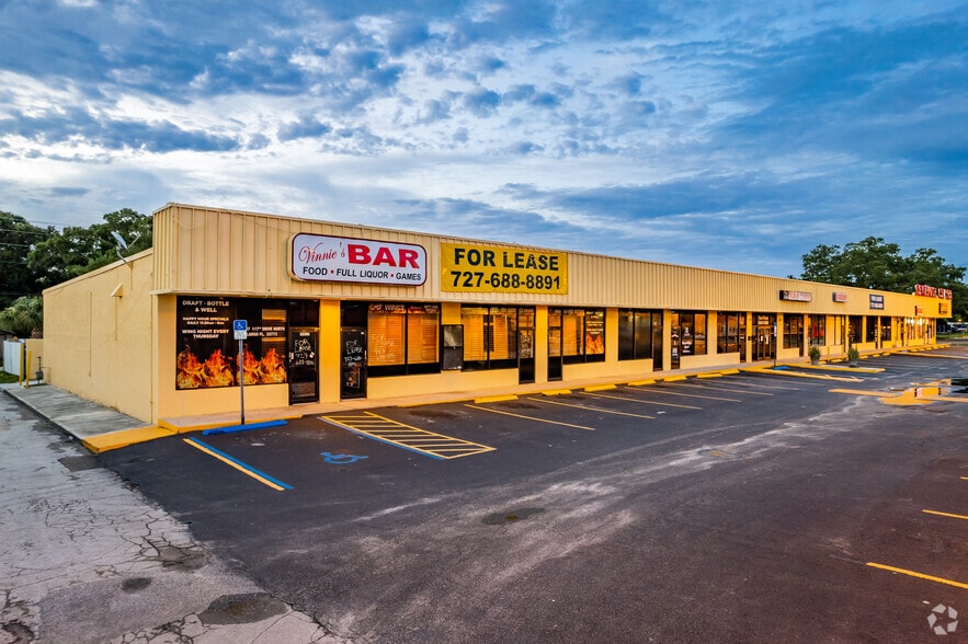 More Photos Of 10601-10641 117th Dr, Largo Restaurant For Lease