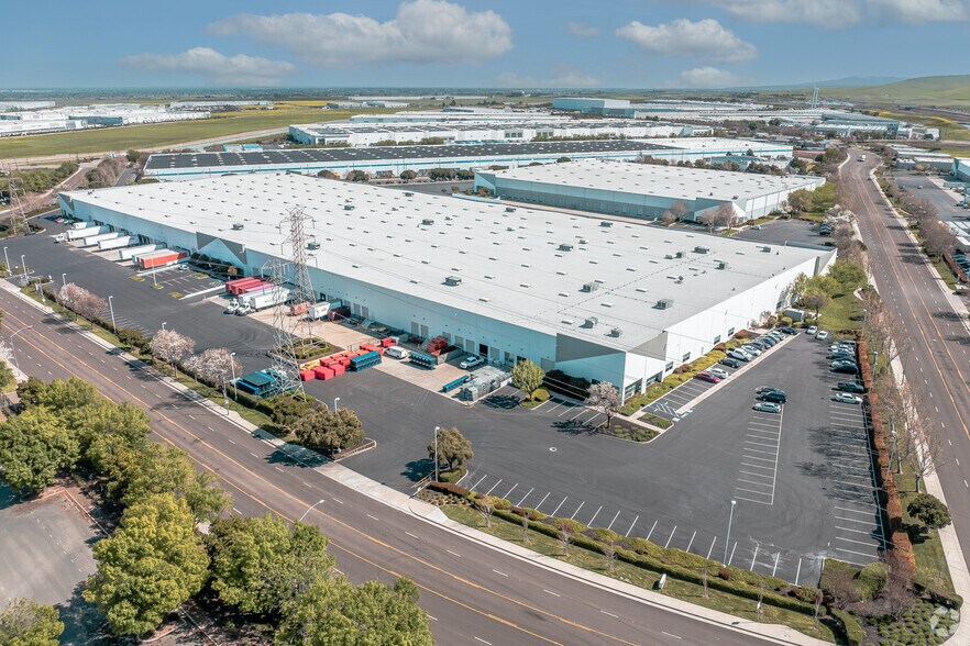 More Photos Of 25000 S Schulte Rd, Tracy Distribution For Lease