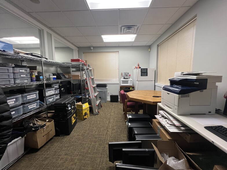 More Photos Of 500 Purdy Hill Rd, Monroe Medical For Lease