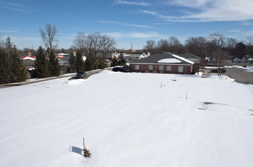 More Photos Of 1310 N Post Rd, Indianapolis Office For Sale