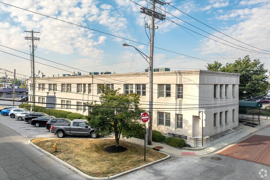 More Photos Of 720 E Broad St, Columbus Office For Lease