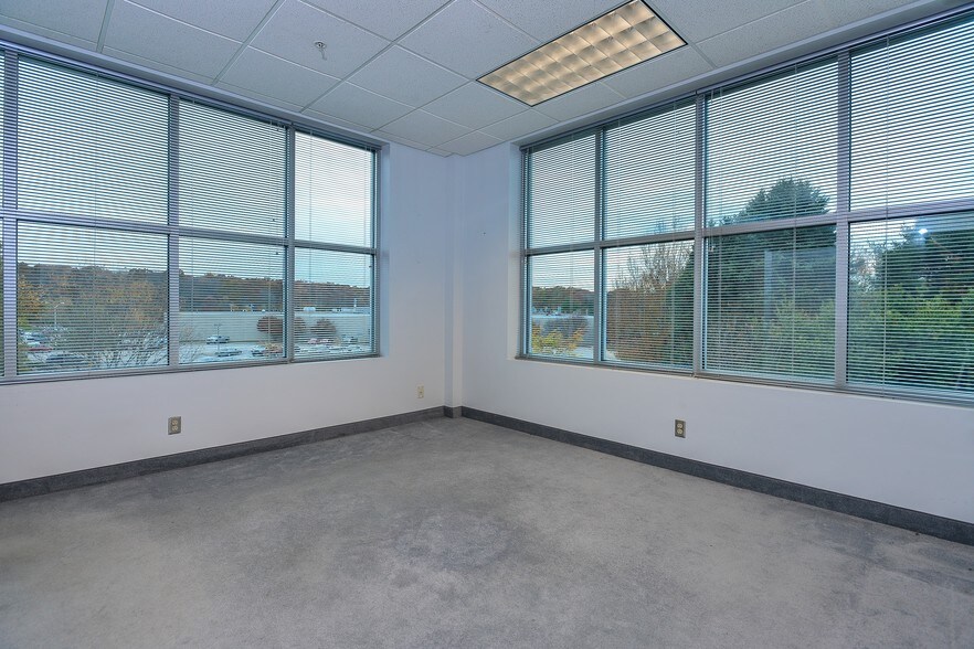 More Photos Of 1350 Division Rd, West Warwick Office For Sale
