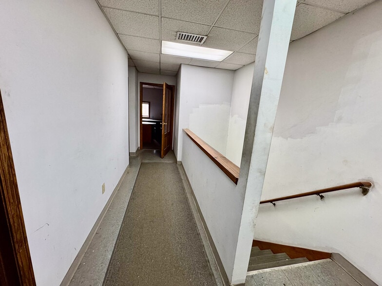 More Photos Of 1050 Triplett Blvd, Akron Warehouse For Sale