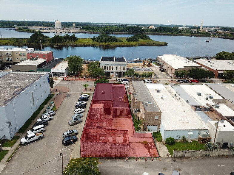 More Photos Of 902 Front St, Georgetown Storefront For Lease