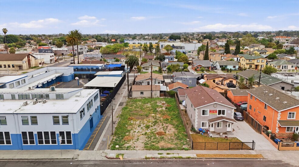 More Photos Of 120 W 87th Pl, Los Angeles Land For Sale