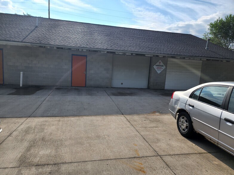 More Photos Of 2575 S High St, Columbus Auto Repair For Sale