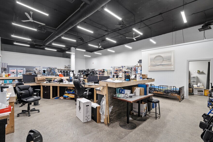 More Photos Of 6601 43 St, Lloydminster Storefront Retail Office For Sale