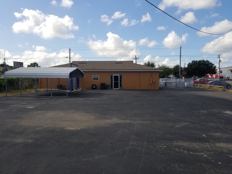 Primary Photo Of 3411 Recker Hwy, Winter Haven Flex For Lease