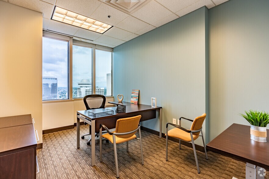 More Photos Of 424 Church St, Nashville Office For Lease