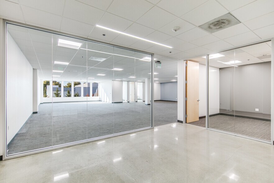 More Photos Of 2953 Bunker Hill Ln, Santa Clara Loft Creative Space For Lease