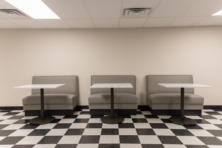 More Photos Of 125 Byrd Ave, Neenah Apartments For Sale